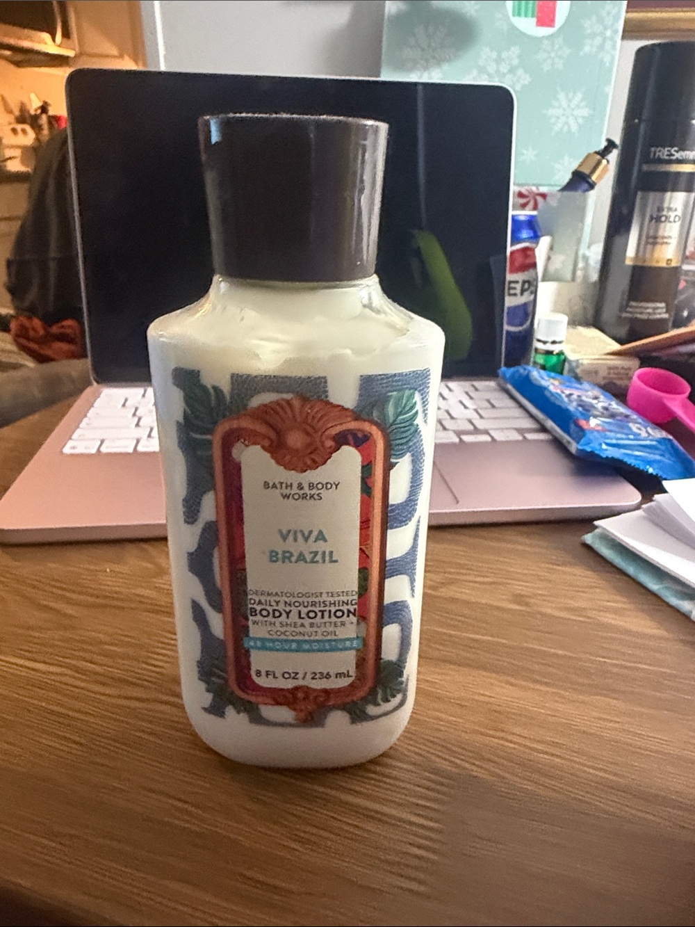 Bath & Body Works Viva Brazil Lotion - White, Brown, Blue, Green